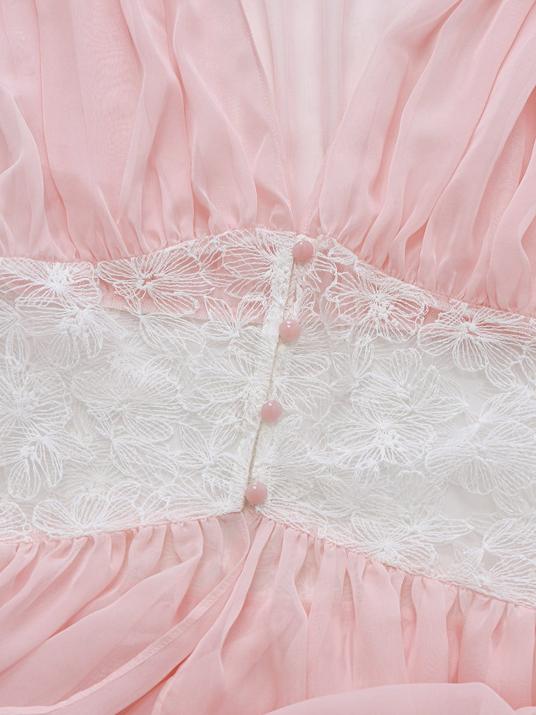 Robe de chambre rose en dentelle plissée et résille taille cintrée années 1930