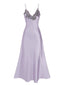 Chemise de nuit violette à bretelles en faux satin des années 1930