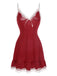 Chemise de nuit en dentelle rouge foncé à bretelles spaghetti des années 1970