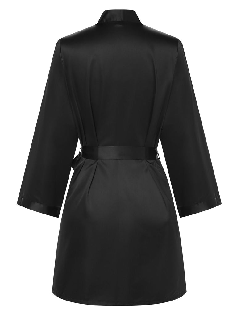 Peignoirs courts en faux satin noire des années 1970