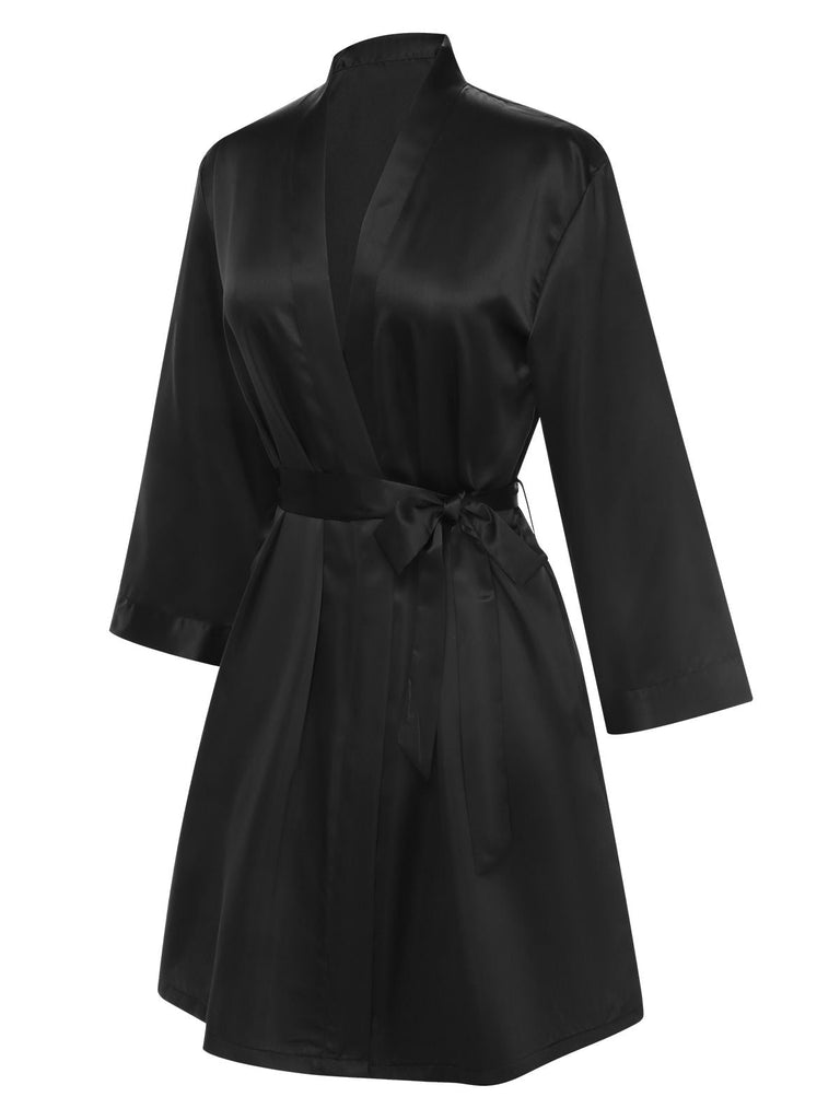 Peignoirs courts en faux satin noire des années 1970