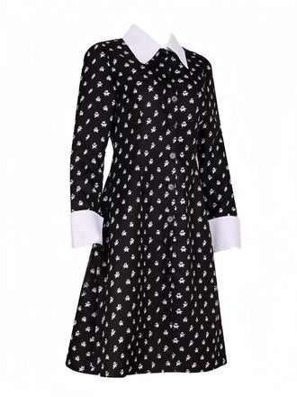 Robe noire style Mercredi Addams des années 1940