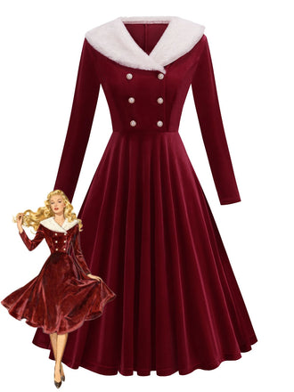 Robe rouge en velours col en fourrure et perles style Père Noël des années 1950