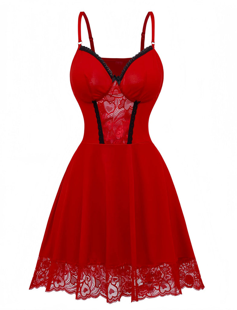 Nuisette rouge à fines bretelles et bordure en dentelle années 1940