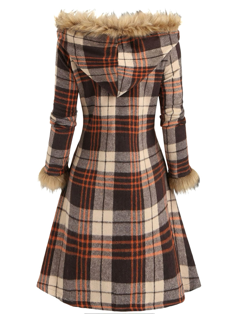 Manteau à capuche à carreaux et bordure en fausse fourrure années 1940
