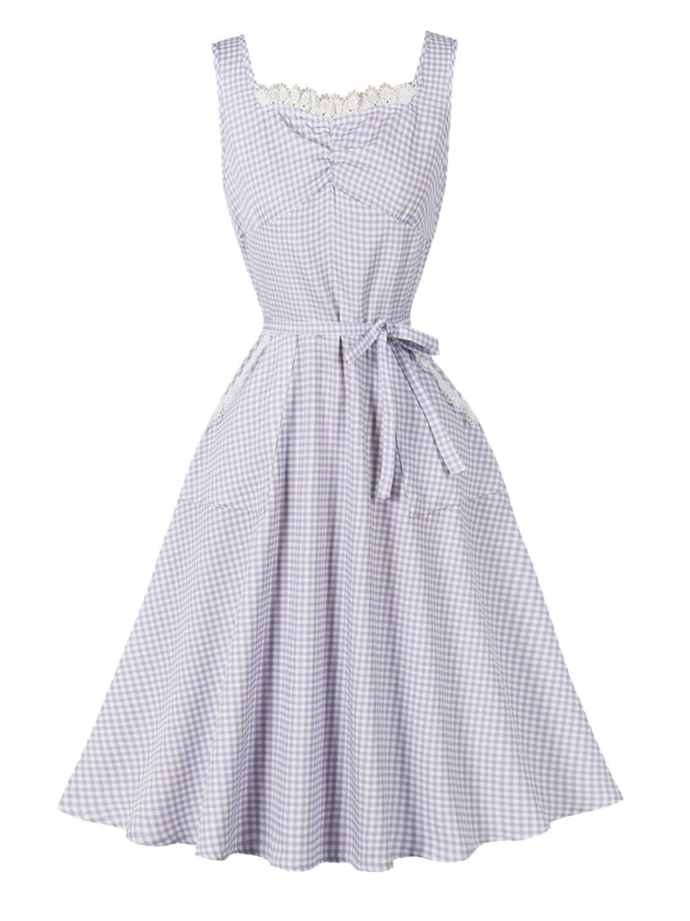 Robe ajustée lavande à carreaux vichy, bordure en dentelle et poches Années 1950 - 2