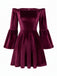Robe courte en velours à épaules dénudées et manches évasées Années 1960 - 2