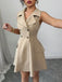 Robe Évasée Sans Manches à Revers et Double Boutonnage Années 1950 - 3
