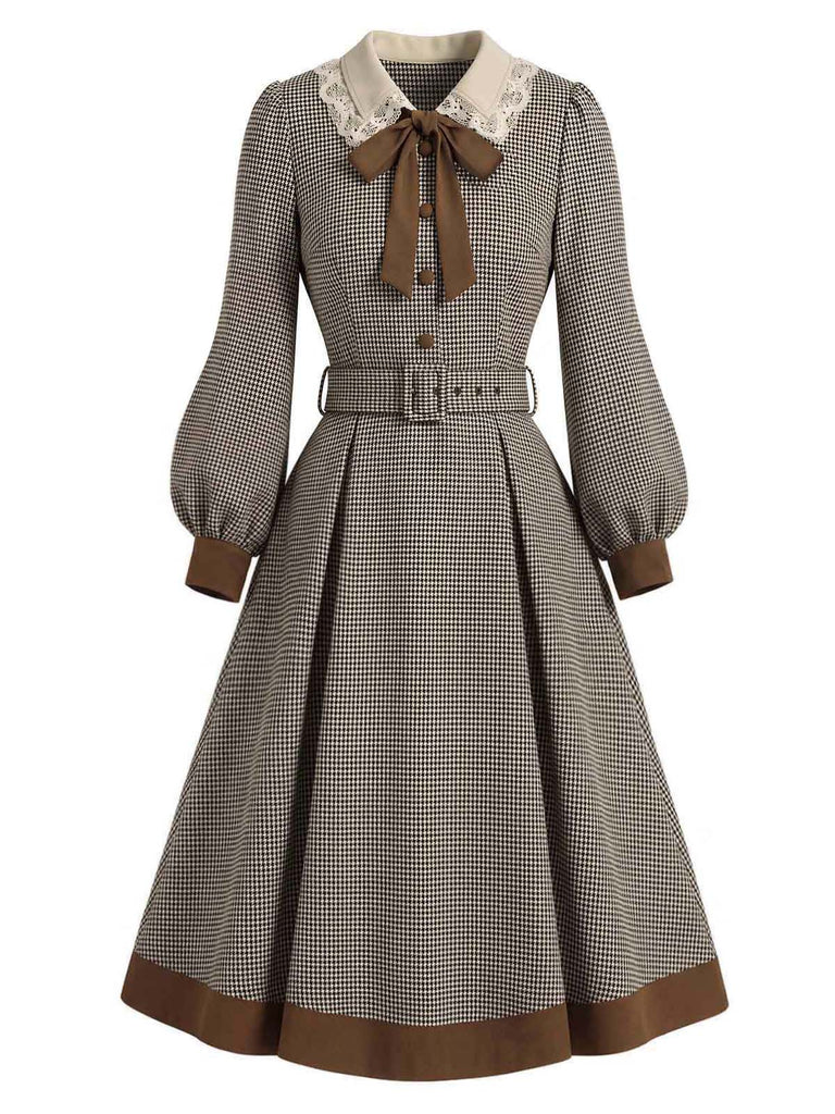[Prévente] Robe Marron Clair Pied-de-Poule à Col Lavallière et Ceinture Années 1950 - 3