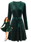 Robe scintillante en velours à col V manches longues et ceinture Années 1950