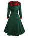 Robe à capuche à carreaux de Noël verte et rouge des années 1950